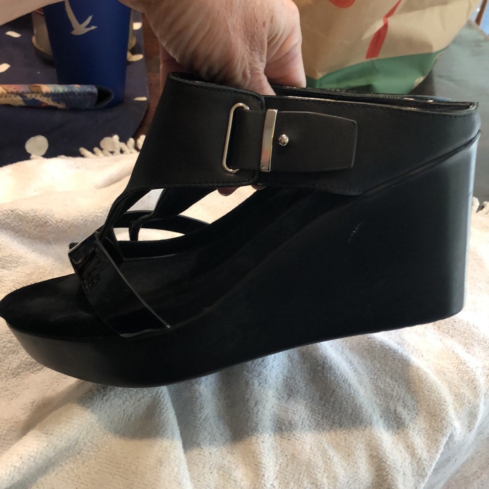 Donald J. Pliner Black Platform Sandals